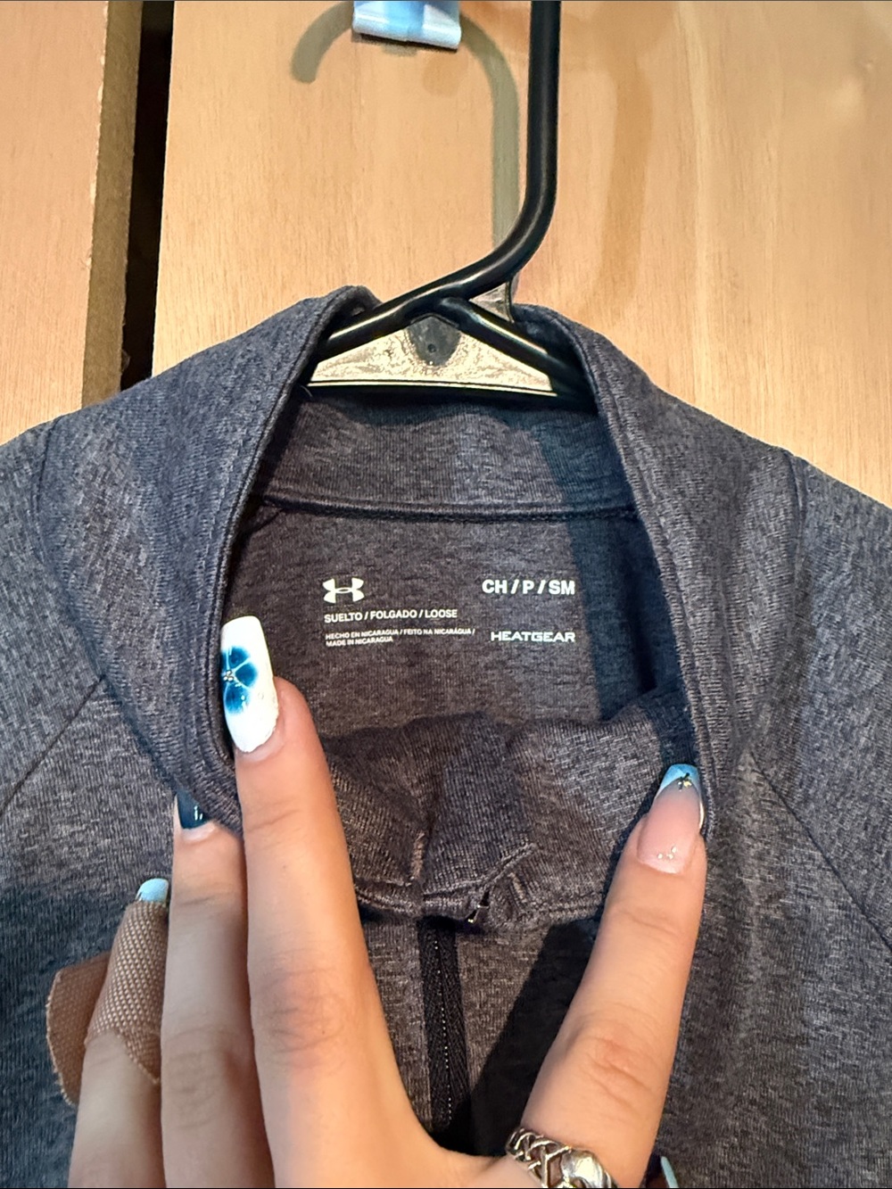 Under Armour Charcoal Heather Quarter-Zip Performance Top women’s small - Picture 2 of 5